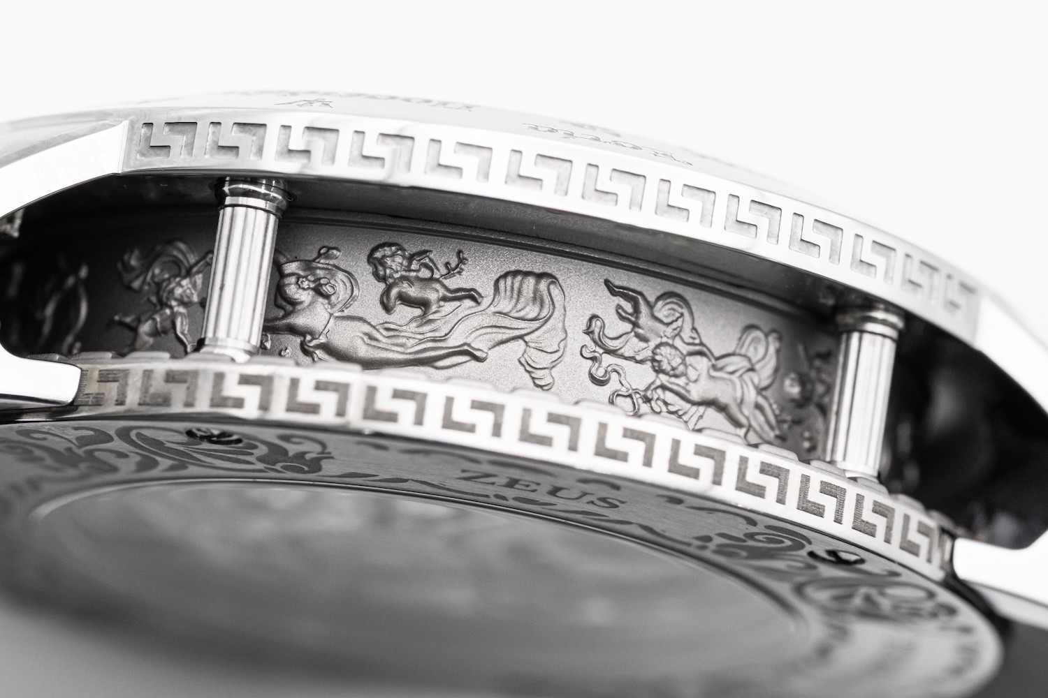 【100万円→1円!?】☆高級TEVISEトゥールビヨンデザイン ゼ☆ス、ZEN☆THモデル ハイエンドオマージュ gr0099_ noob if 日本初上陸！トゥールビヨンデザイン搭載スマートウォッチ！高級感と